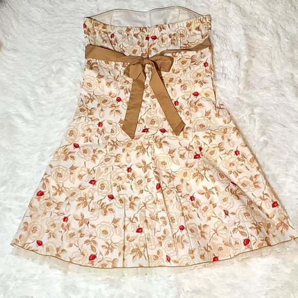 Rosebud Strapless Dress Size 9 - Picture 2 of 5